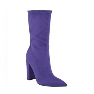 GUESS Abbale Pointed Toe Boot